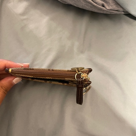 Coach small wallet with key ring - Picture 4 of 4